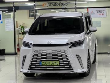 Lexus LM 500h 이그제큐티브 — foto 1