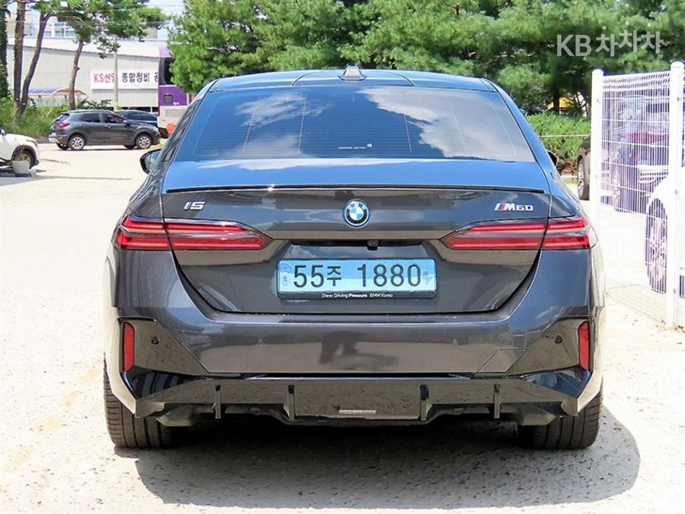 BMW i5, 2024, фотография 4