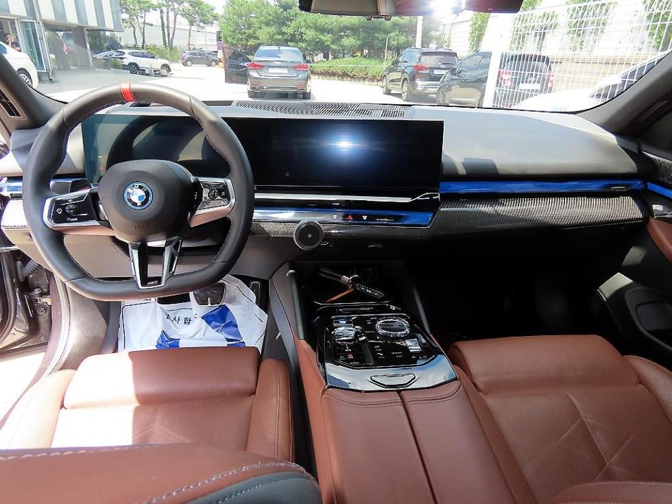 BMW i5, 2024, фотография 7