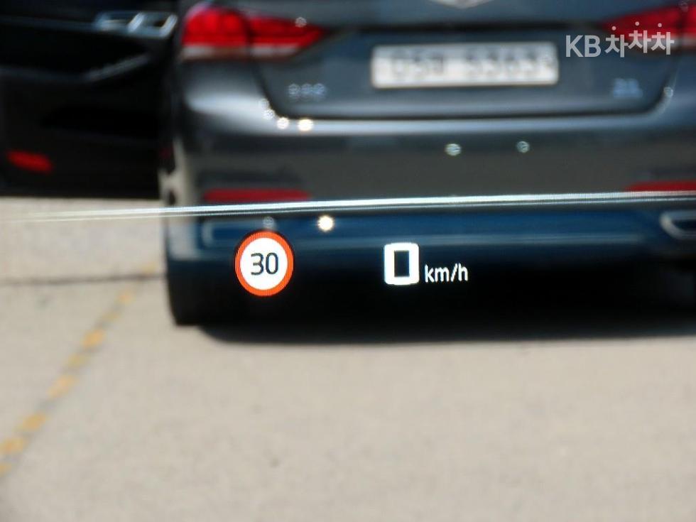 BMW i5, 2024, фотография 10