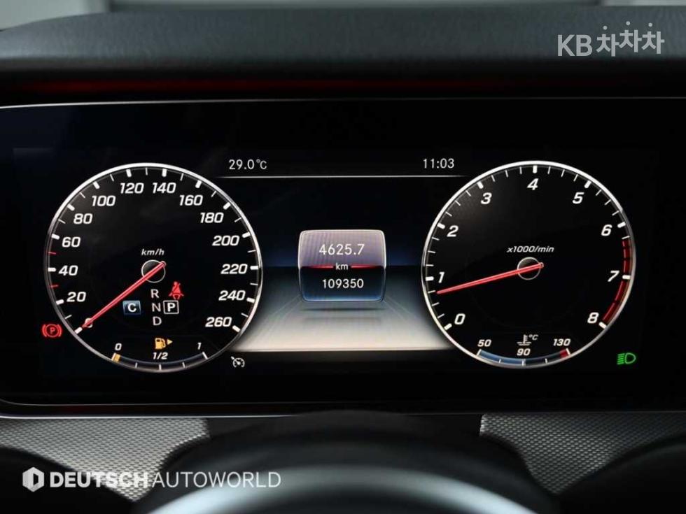 Mercedes-Benz E-klasse, 2019, фотография 8