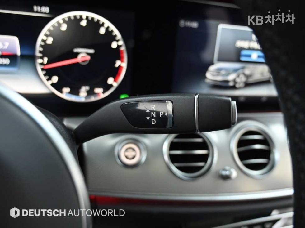 Mercedes-Benz E-klasse, 2019, фотография 9