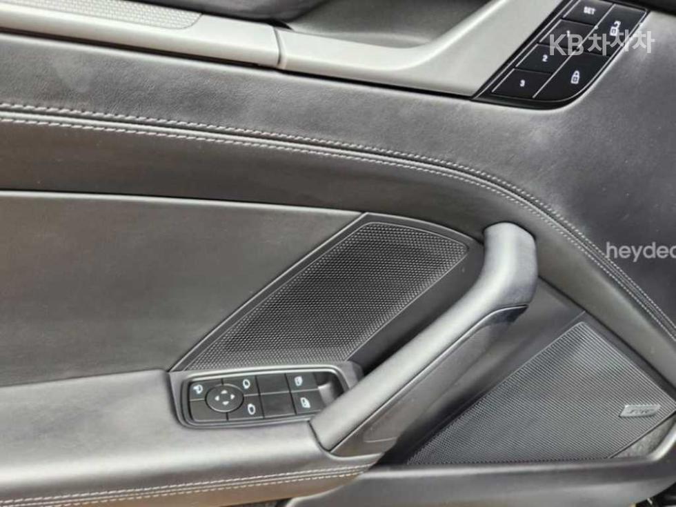 Porsche 911 — miniaturë 15