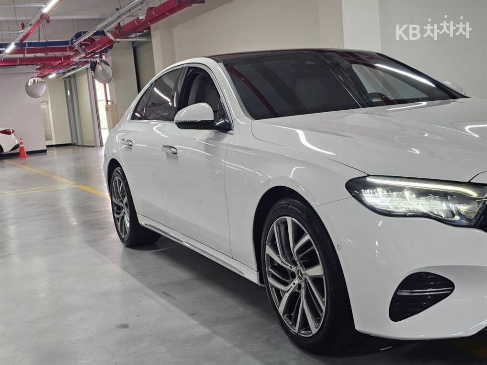 Mercedes-Benz E-klasse, 2024, фотография 5
