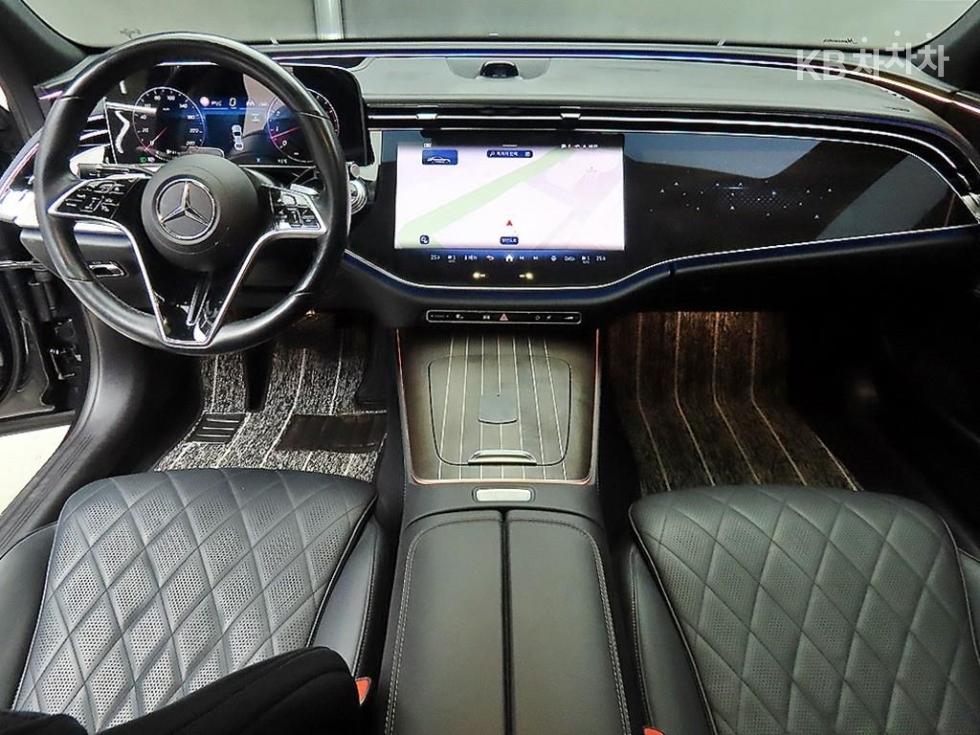 Mercedes-Benz E-klasse, 2024, фотография 7