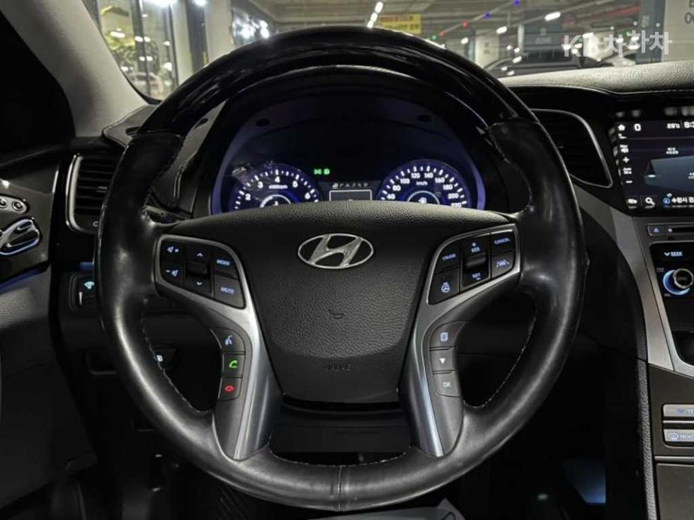 Hyundai Grandeur, 2015, фотография 10