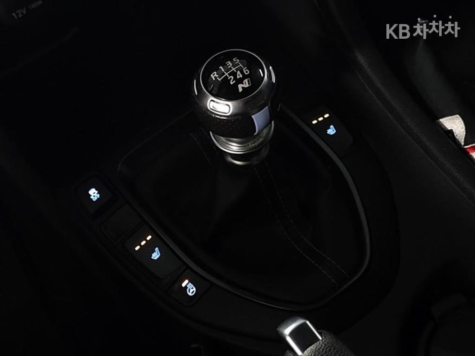 Hyundai Veloster, 2019, фотография 9