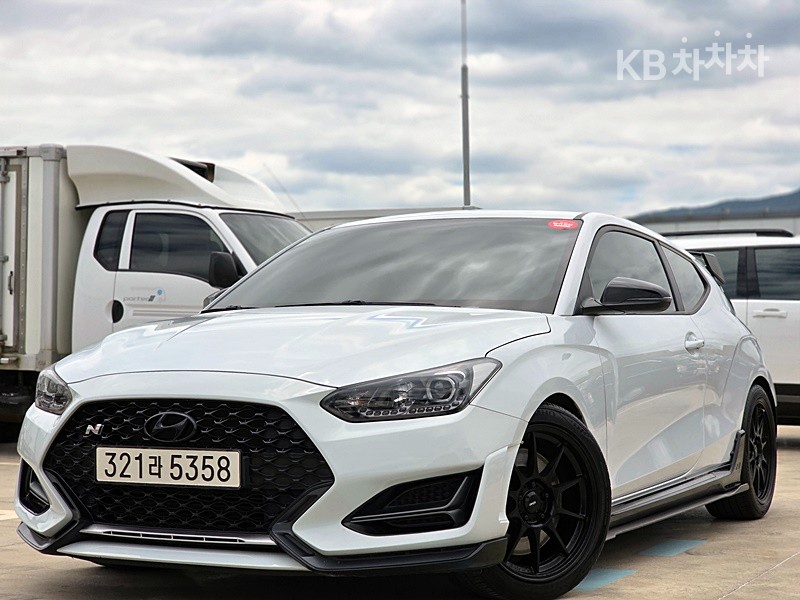 Hyundai Veloster