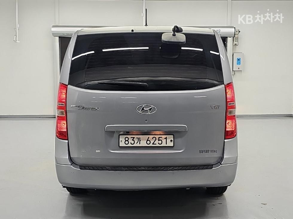 Hyundai Starex — miniaturë 3