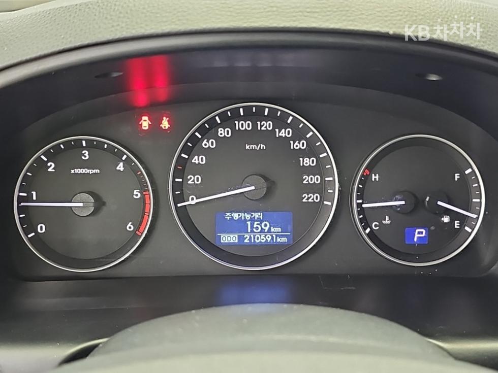 Hyundai Starex — miniaturë 6
