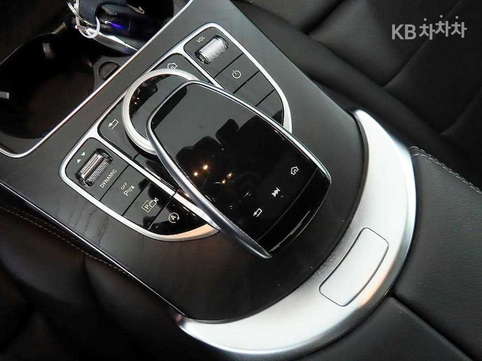 Mercedes-Benz C-klasse, 2021, фотография 12