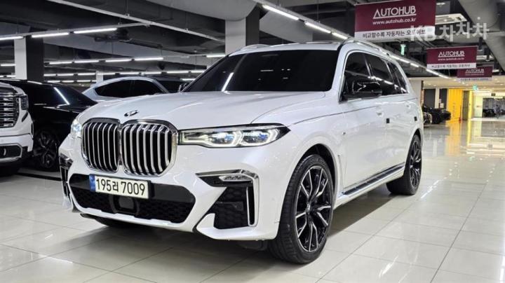 BMW X7, 2021