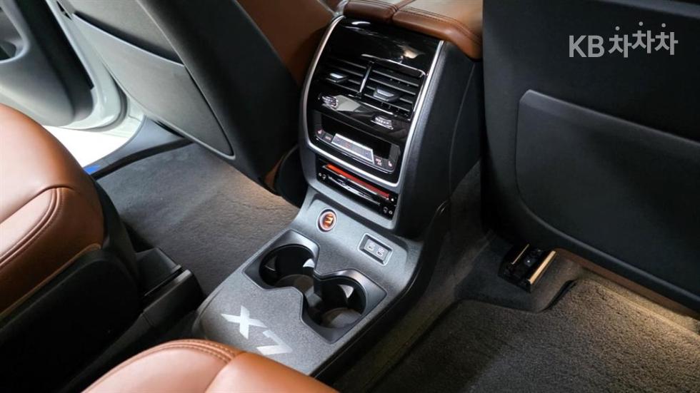 BMW X7, 2021, фотография 6