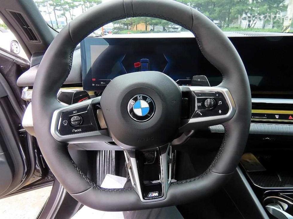 BMW 5er, 2025, фотография 8