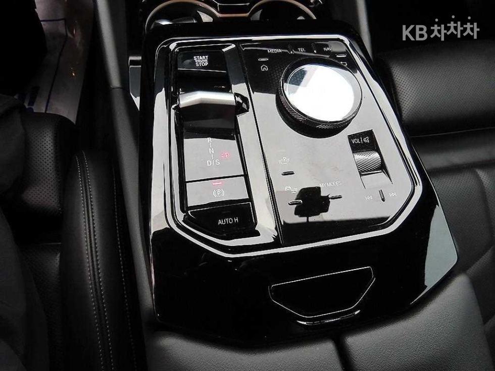 BMW 5er, 2025, фотография 11
