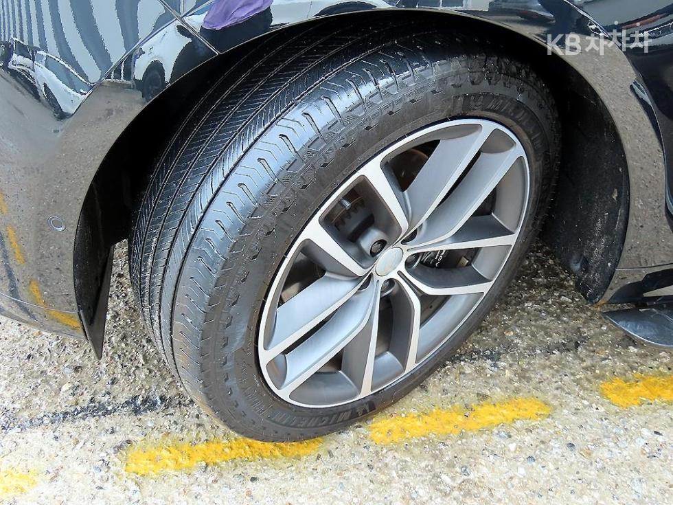 Land Rover Range Rover Sport — miniaturë 20
