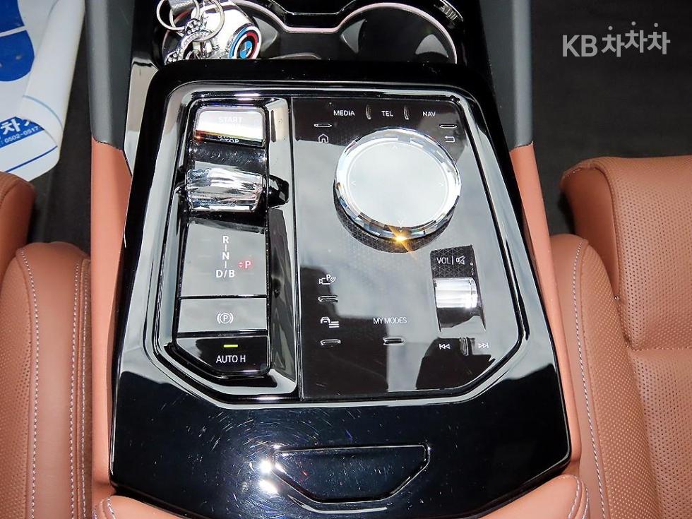 BMW i5, 2024, фотография 11