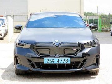 BMW i5 M60 xDrive — foto 1