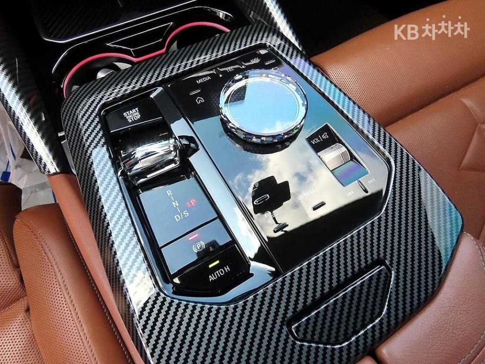 BMW 5er, 2025, фотография 11