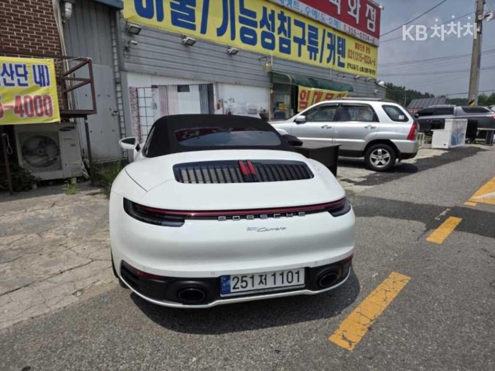 Porsche 911 — miniaturë 4