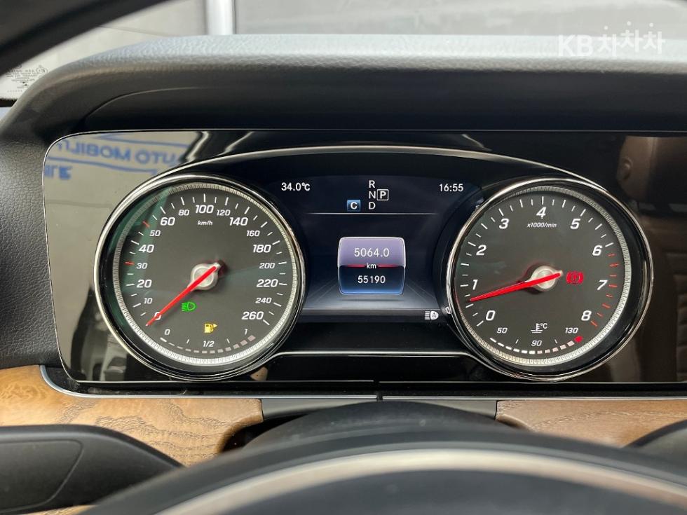 Mercedes-Benz E-klasse, 2018, фотография 8