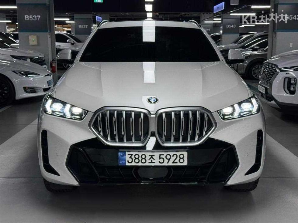 BMW X6, 2024, фотография 2
