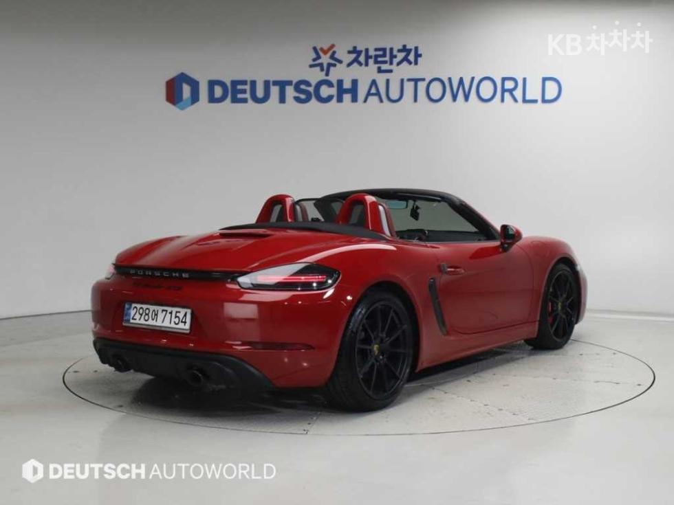 Porsche 718 — miniaturë 3