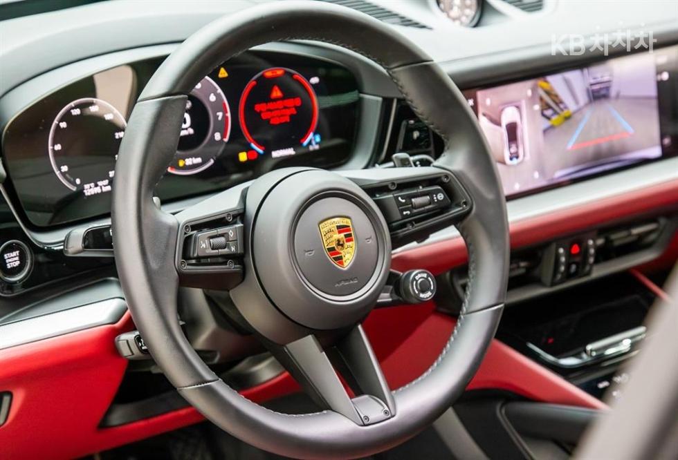 Porsche Cayenne — miniaturë 12