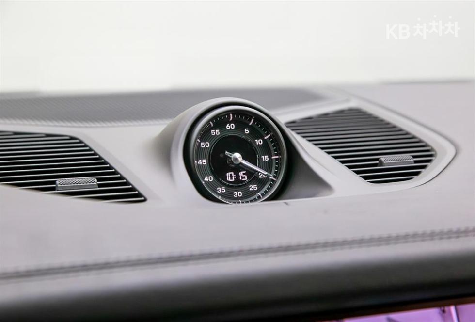 Porsche Cayenne — miniaturë 15