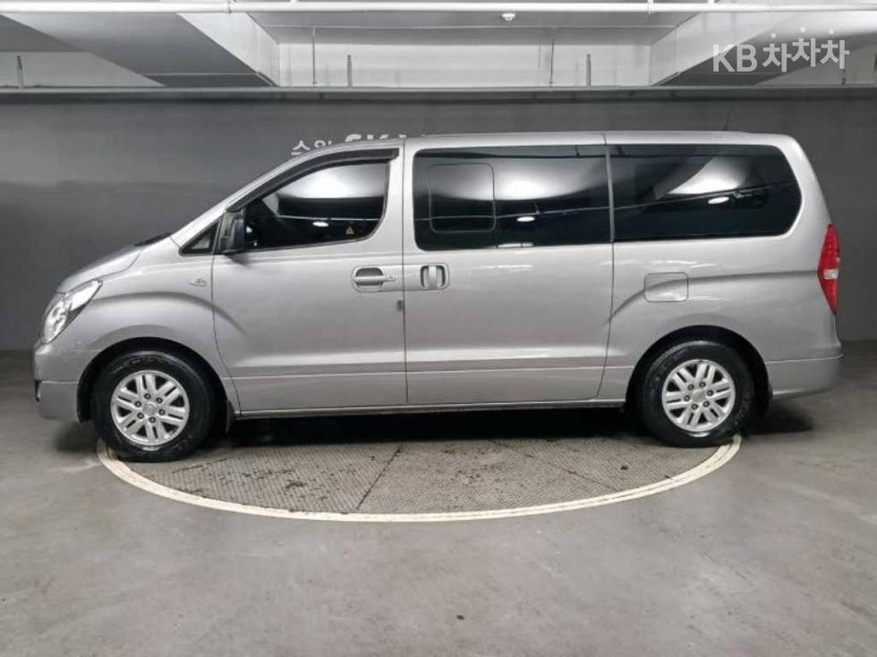 Hyundai Starex — miniaturë 3