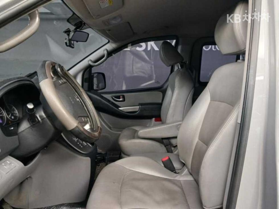 Hyundai Starex — miniaturë 7