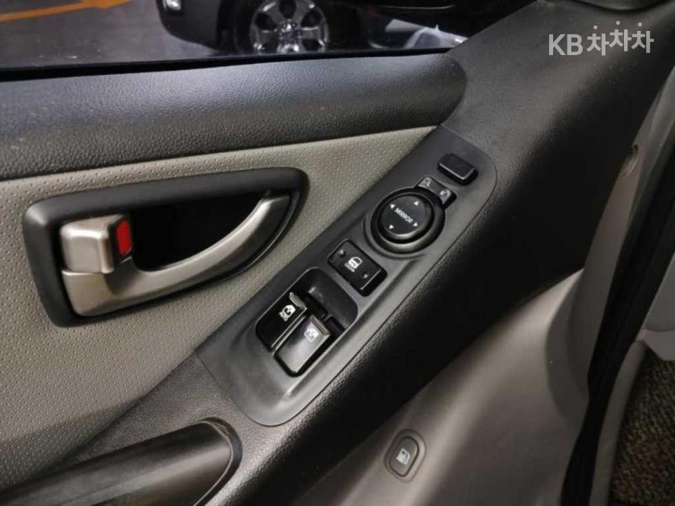Hyundai Starex — miniaturë 9