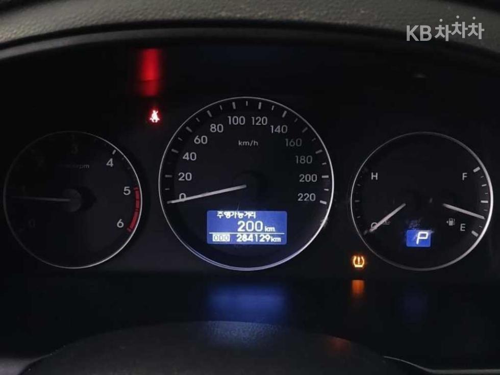 Hyundai Starex — miniaturë 10