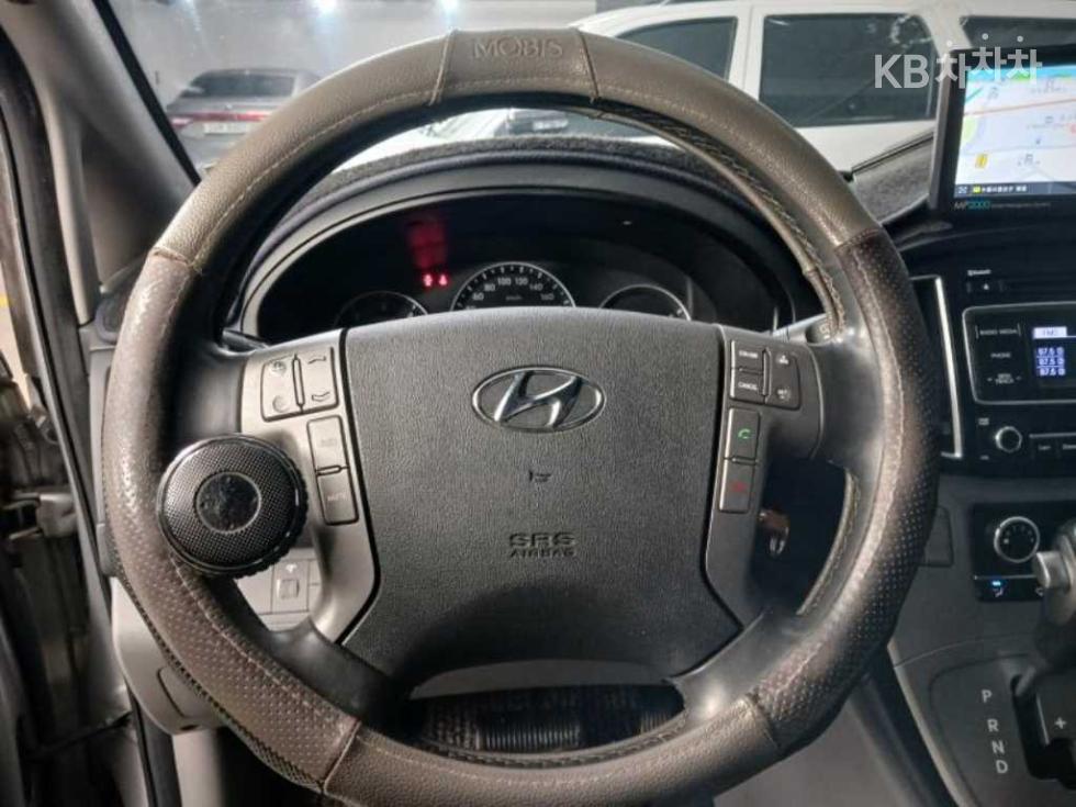 Hyundai Starex — miniaturë 11