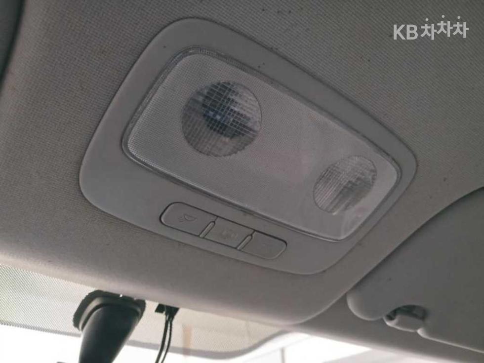 Hyundai Starex — miniaturë 16