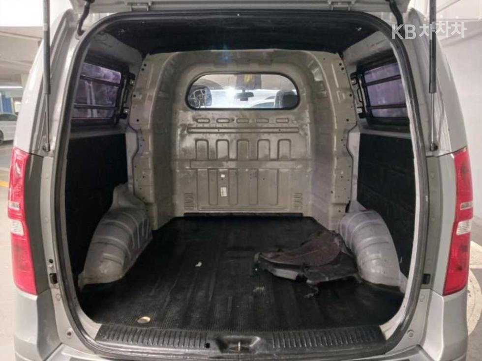 Hyundai Starex — miniaturë 18