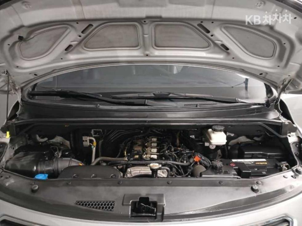 Hyundai Starex — miniaturë 19
