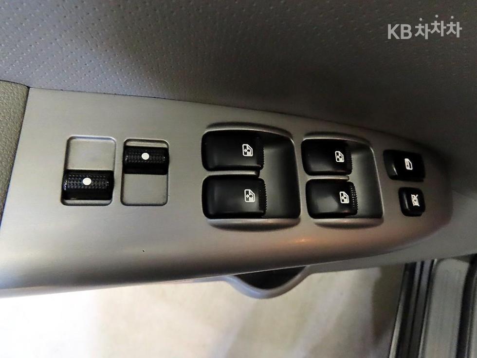 Kia Carnival — miniaturë 12