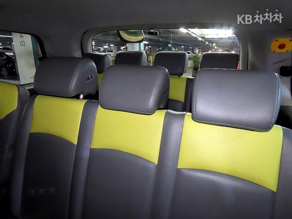 Hyundai Starex — miniaturë 8