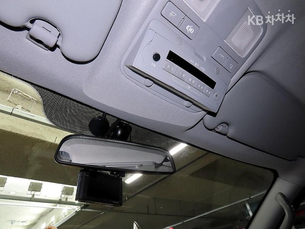 Hyundai Starex — miniaturë 14