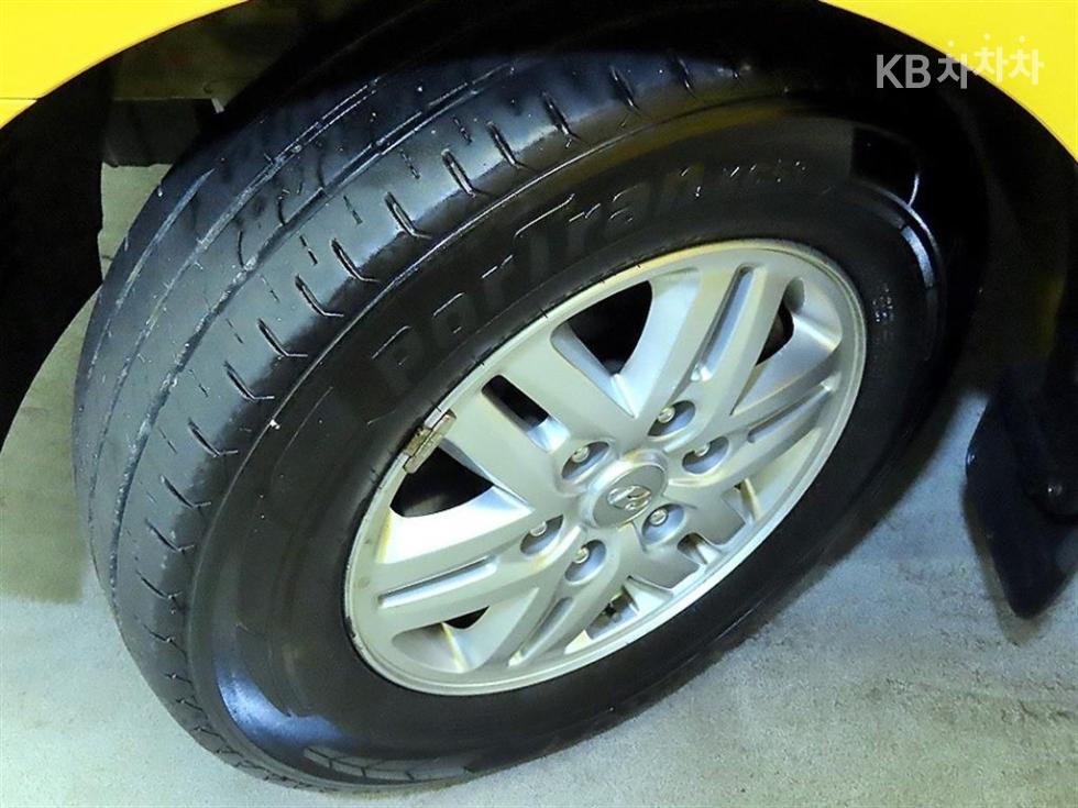 Hyundai Starex — miniaturë 20