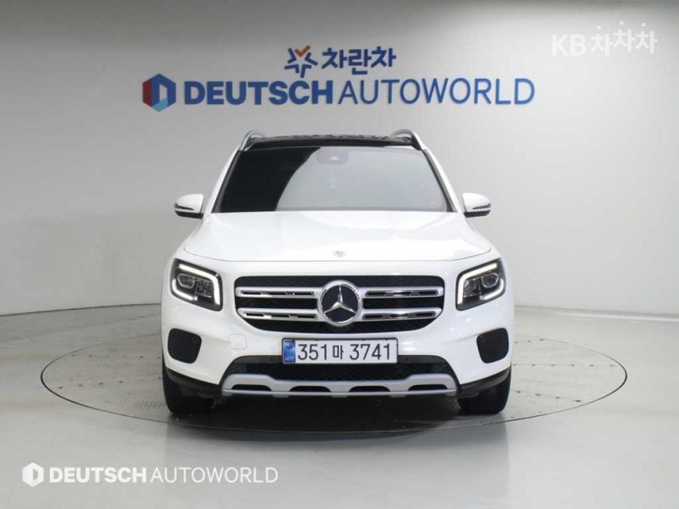 Mercedes-Benz GLB, 2021, фотография 3