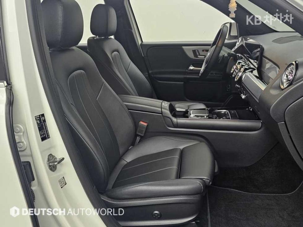 Mercedes-Benz GLB, 2021, фотография 10