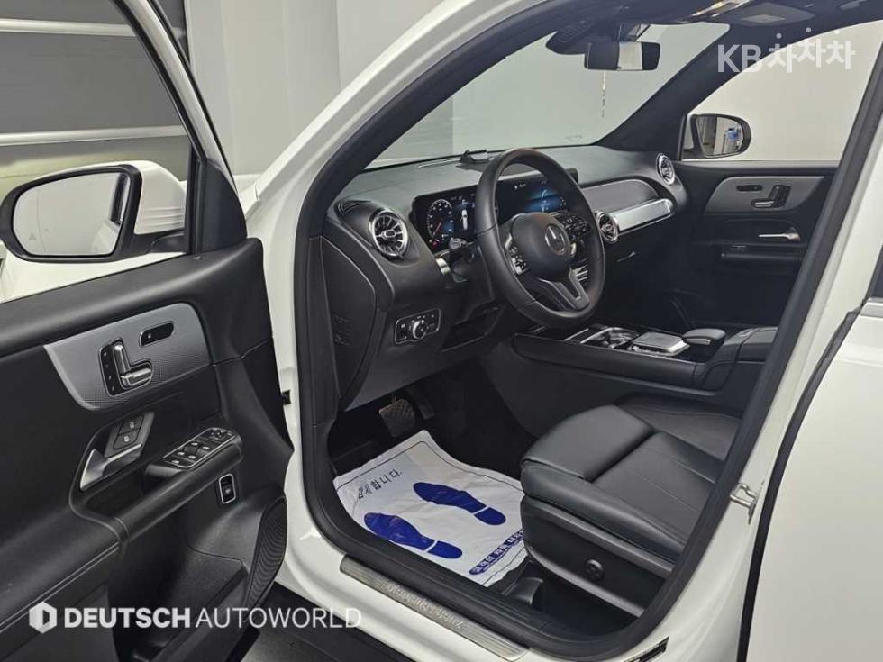 Mercedes-Benz GLB, 2021, фотография 11