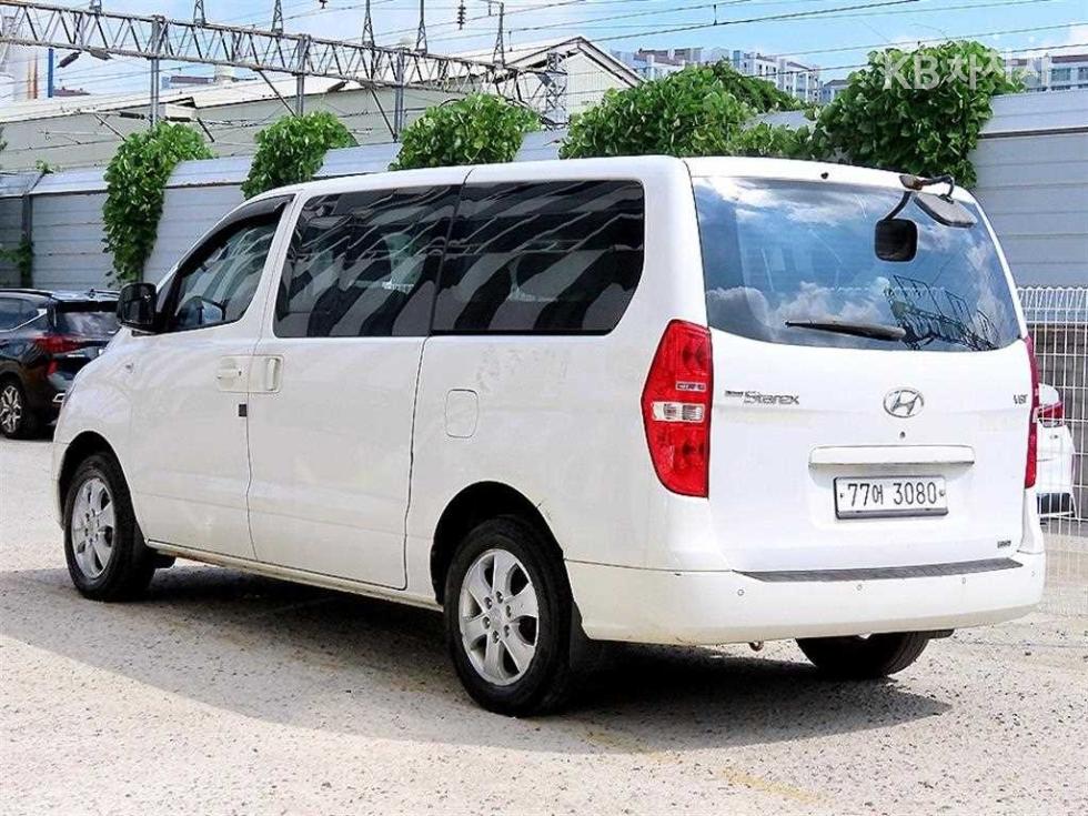 Hyundai Starex — miniaturë 3