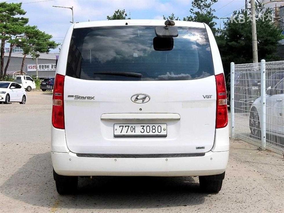 Hyundai Starex — miniaturë 4