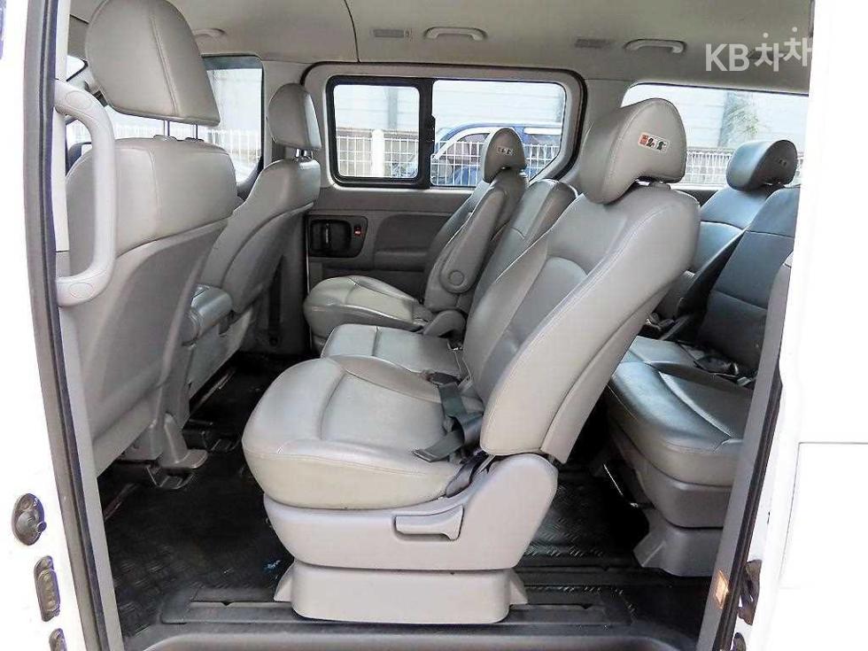 Hyundai Starex — miniaturë 6