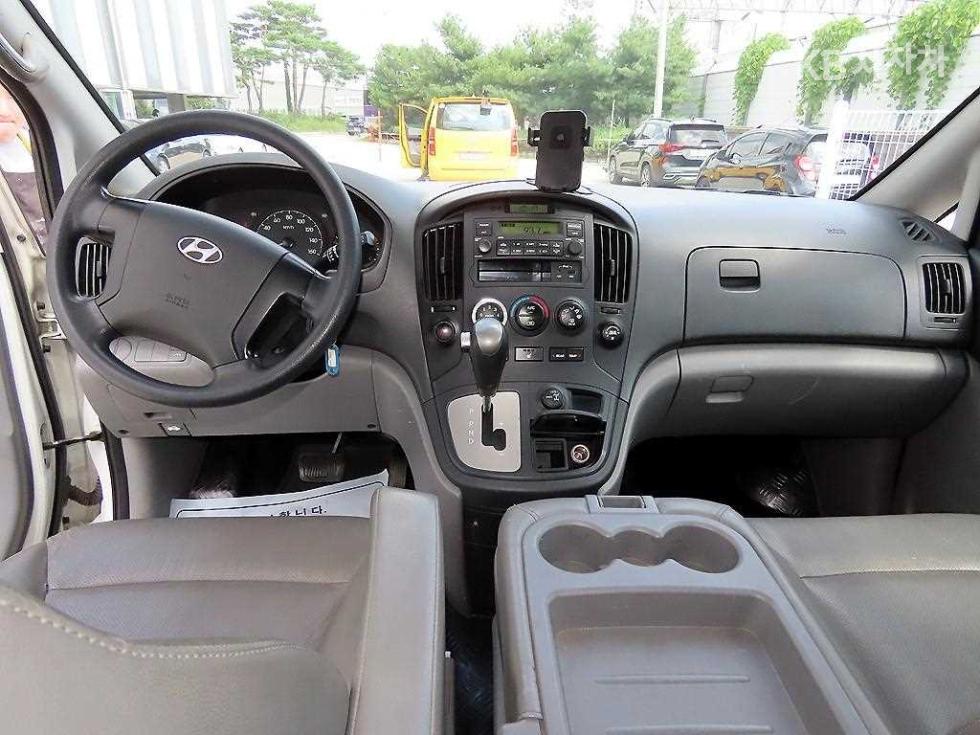 Hyundai Starex — miniaturë 8
