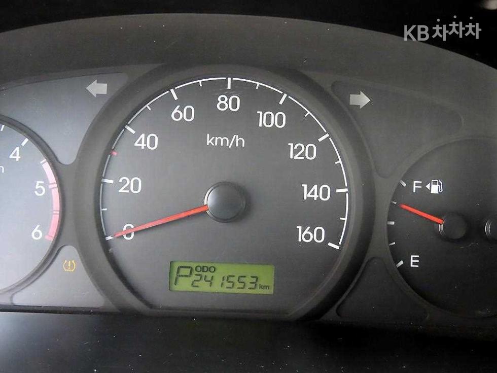 Hyundai Starex — miniaturë 10
