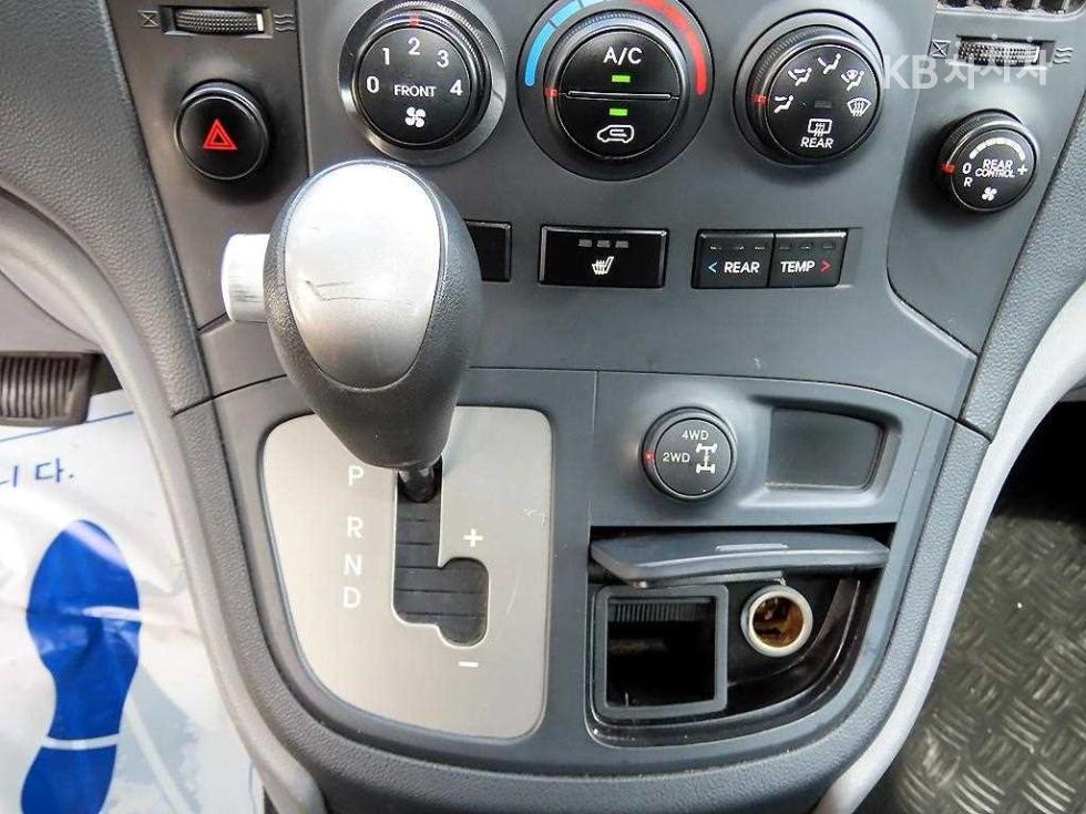 Hyundai Starex — miniaturë 11